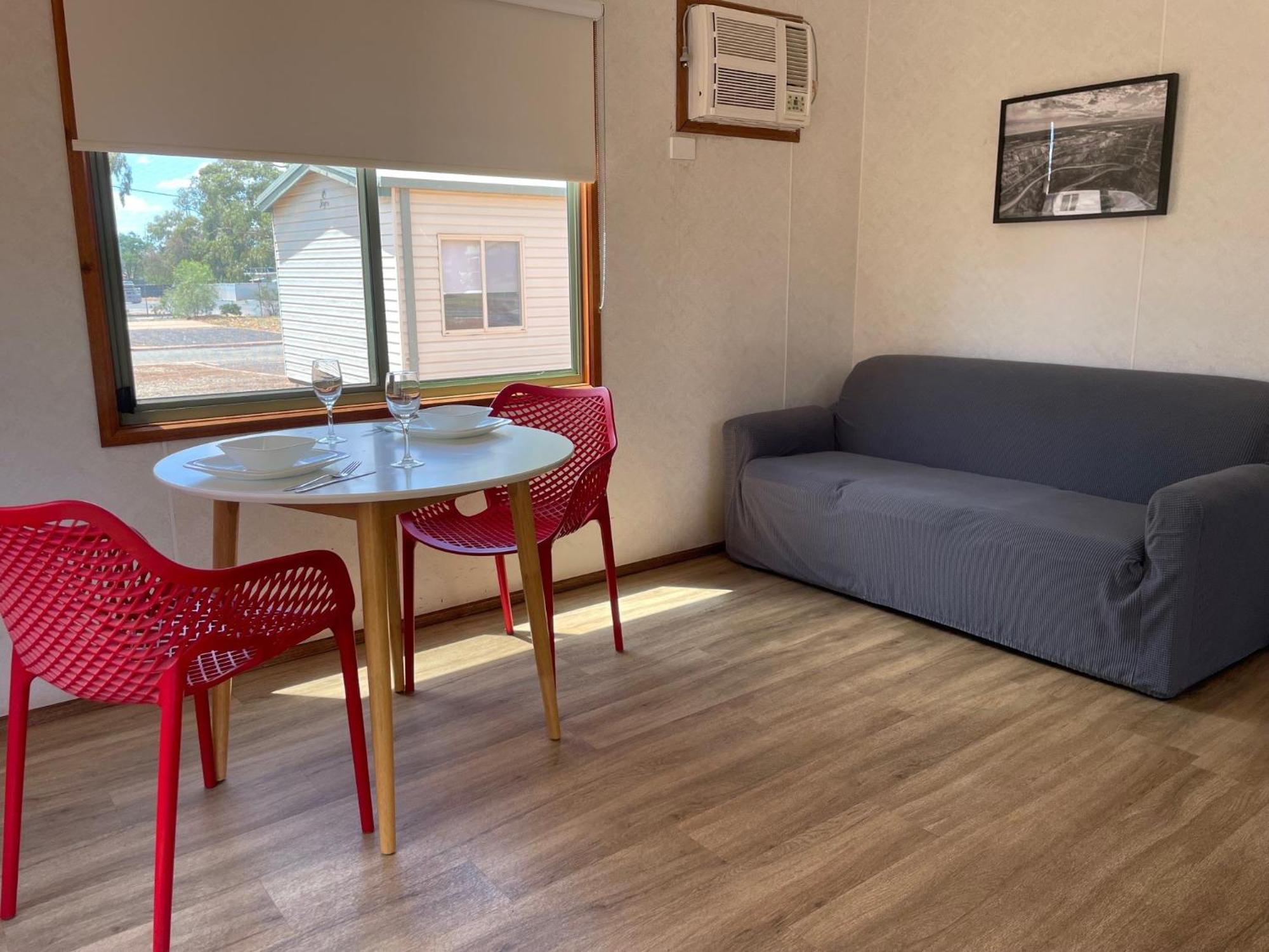 Cobar Caravan Park Dış mekan fotoğraf