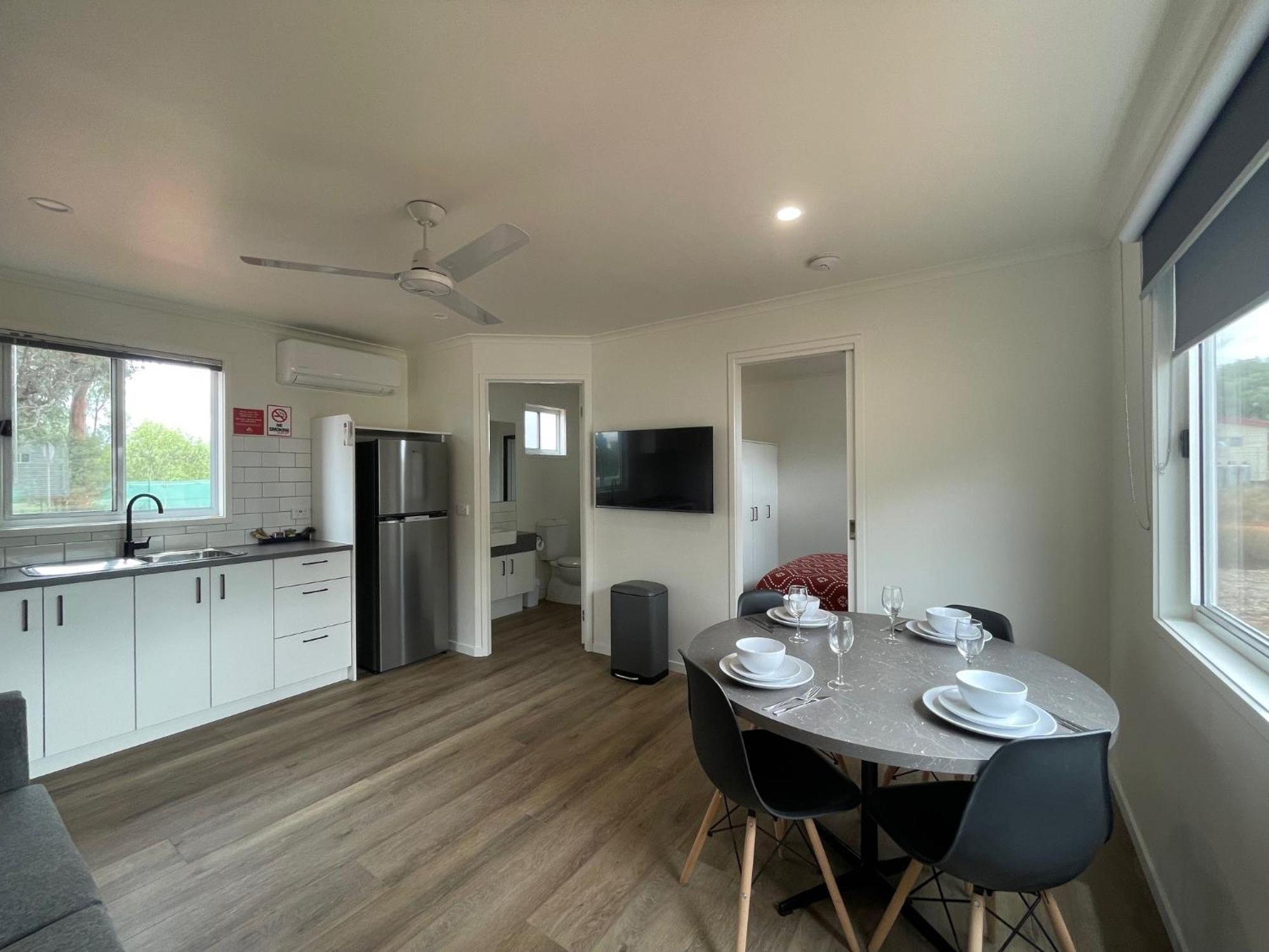 Cobar Caravan Park Dış mekan fotoğraf